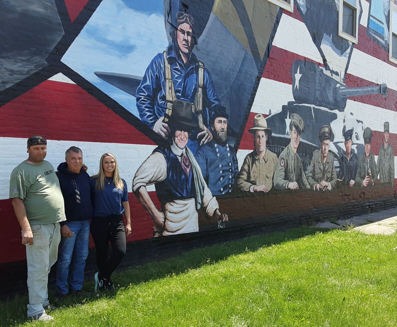 Mural family